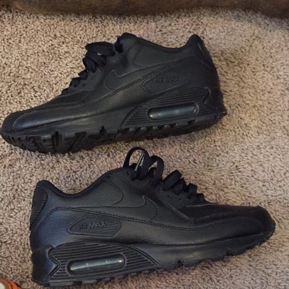 Nike - Picture 5 of 7
